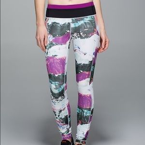 Lululemon Pigment Wave speed tights